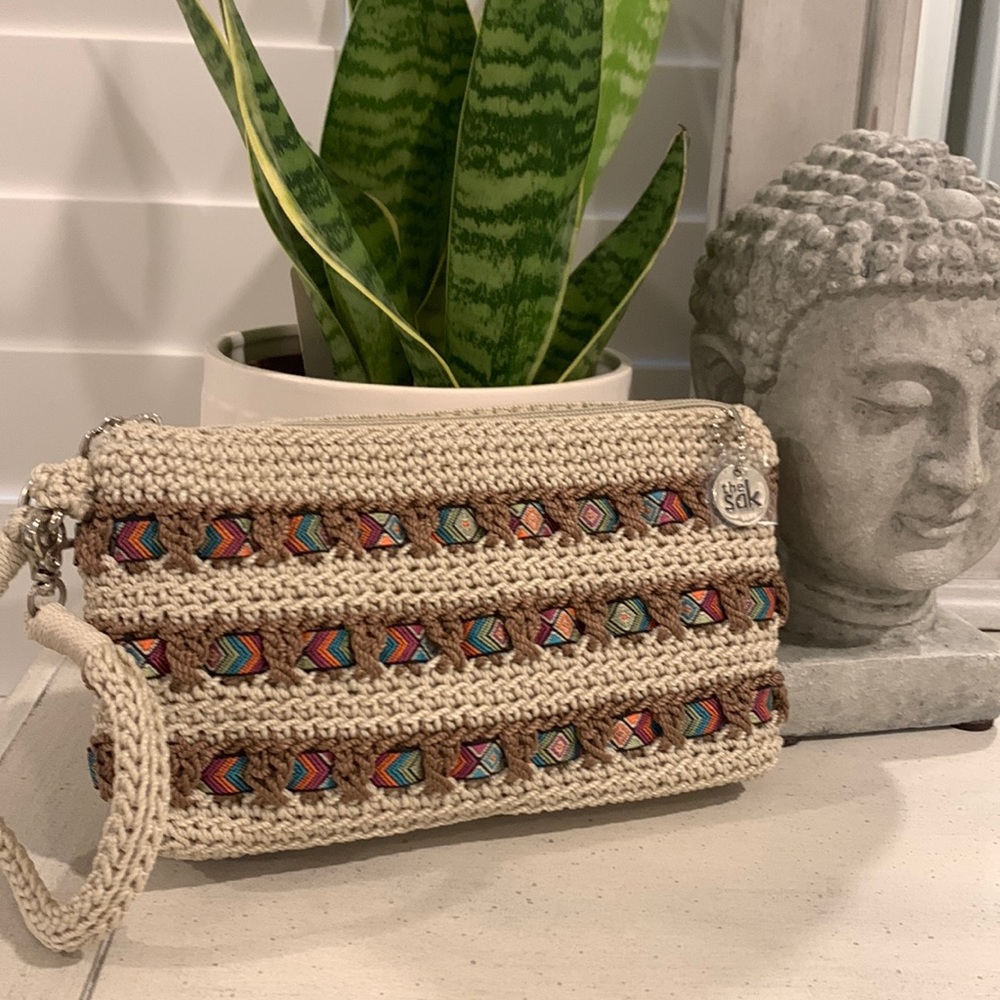 COPY - THE SAK Crochet wristlet with  interior cards slot and zip pocket inside